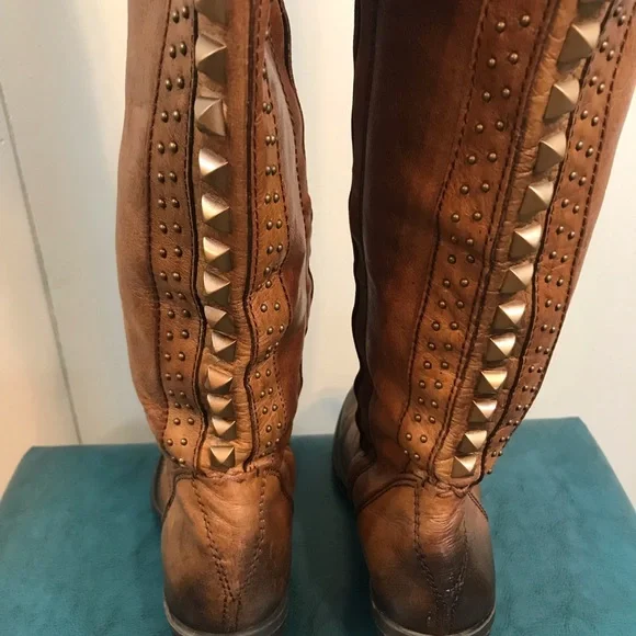 Vince Camuto Brown Leather Factory Distressed Embellished Heel Tall Boots 7.5 B - Picture 8 of 12